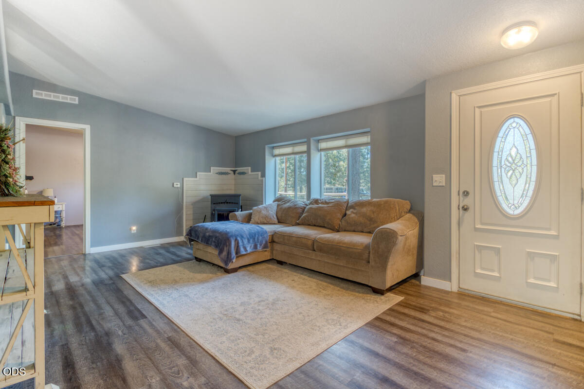 51599 Ash Road La Pine, OR 97739 - Photo 10 of 28
