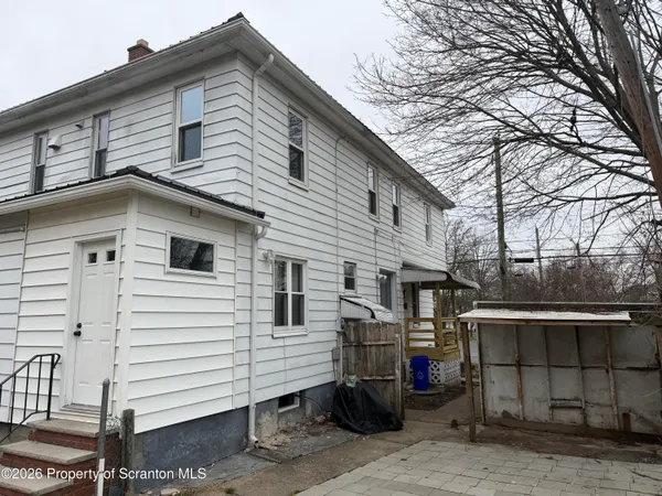 $1,600 | 1154 Murray Street, Kingston, PA 18704