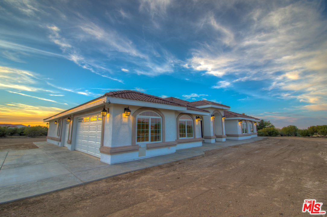 8242 Arrowhead Road Phelan, CA 92371 - Photo 1 of 28