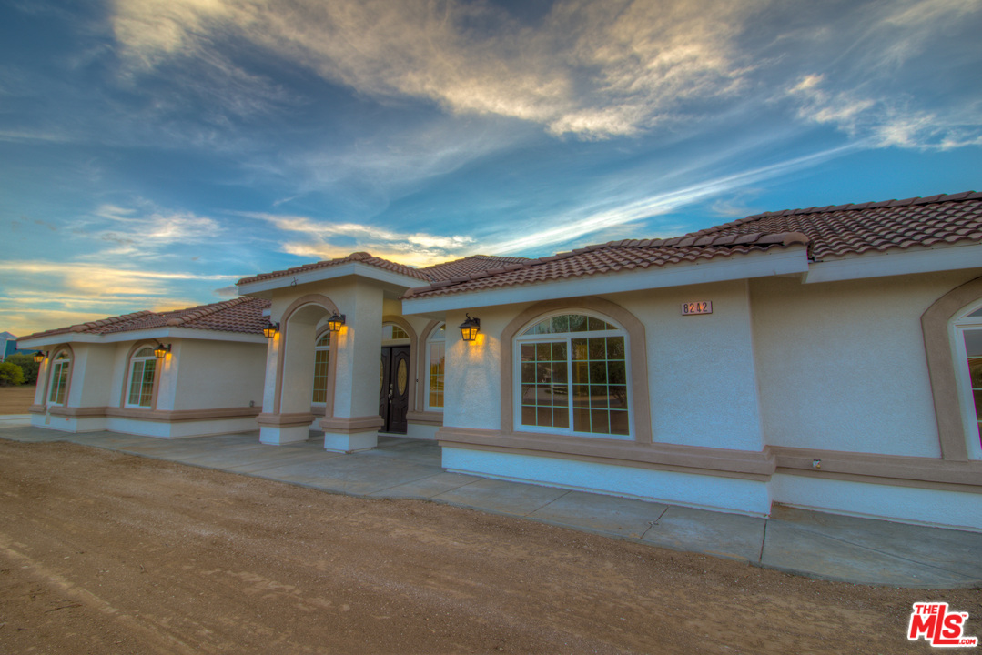 8242 Arrowhead Road Phelan, CA 92371 - Photo 2 of 28