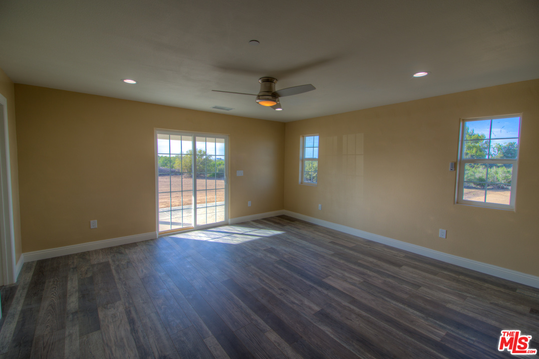 8242 Arrowhead Road Phelan, CA 92371 - Photo 19 of 28