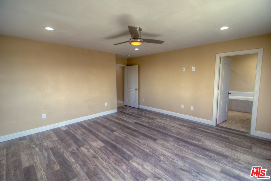 8242 Arrowhead Road Phelan, CA 92371 - Photo 20 of 28