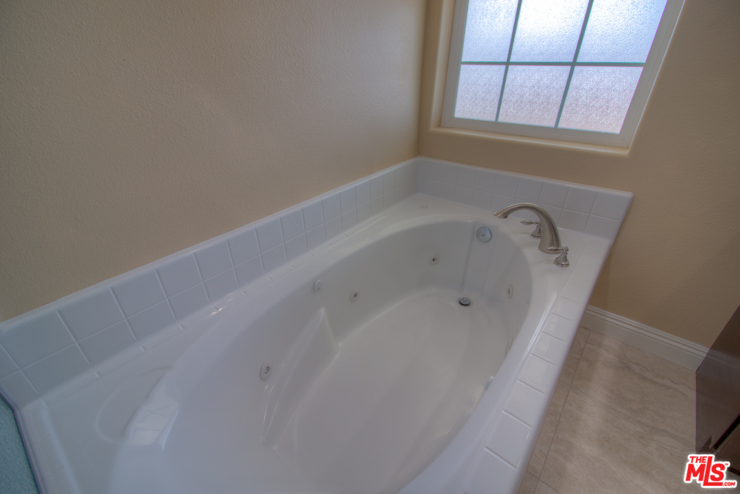 8242 Arrowhead Road Phelan, CA 92371 - Photo 26 of 28