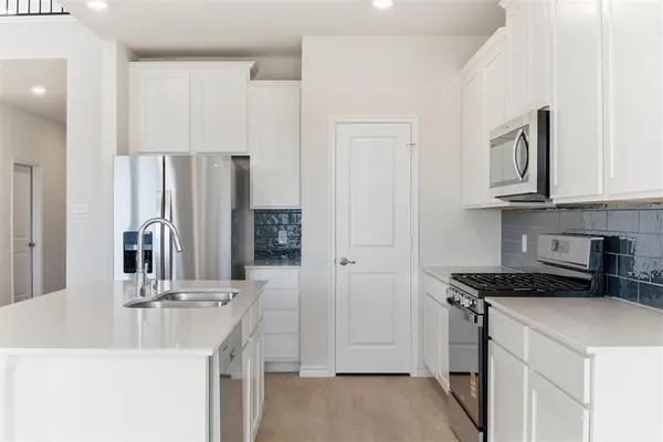 $2,800 | 115 Sophie Drive, Princeton, TX 75407