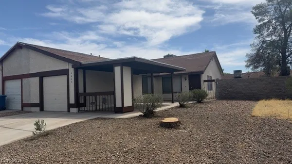 $1,692 | 4800 Woodlake Avenue, Las Vegas, NV 89147