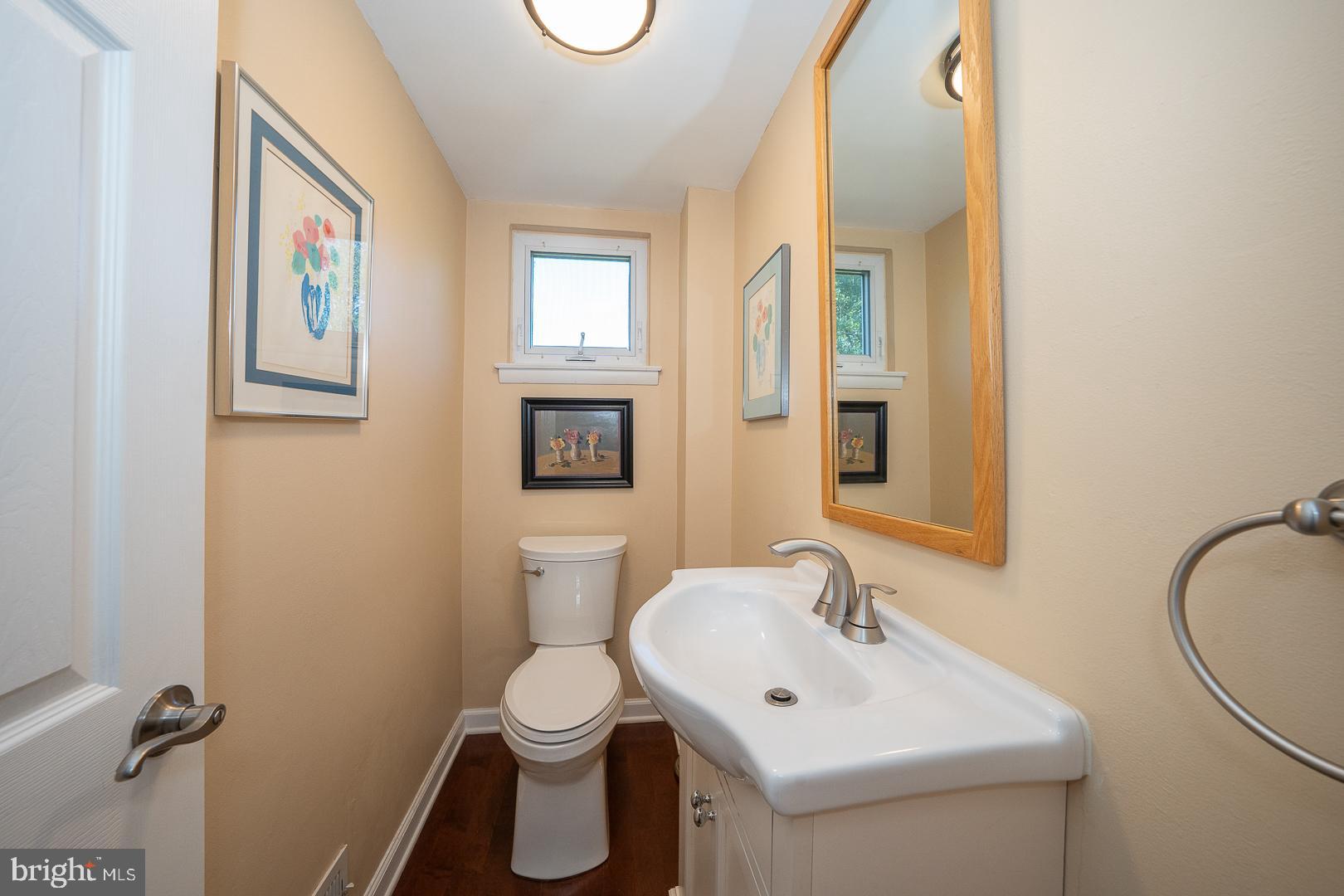 296 Waverly Road Southampton, PA 18966 - Photo 15 of 29 Updated Powder Room