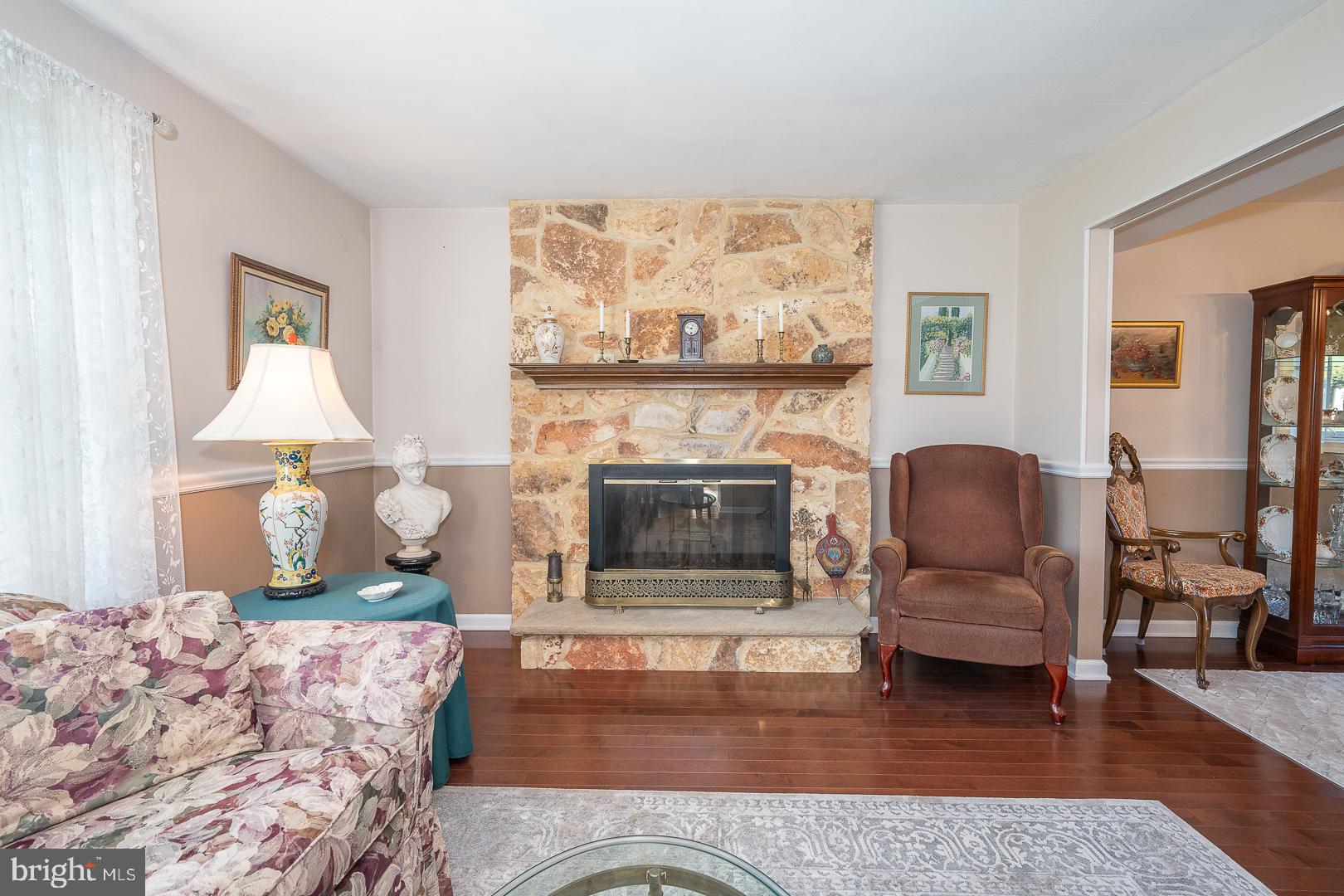 296 Waverly Road Southampton, PA 18966 - Photo 5 of 29 Wood Burning Fireplace