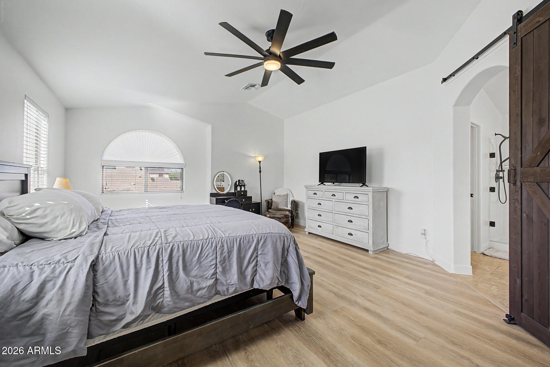 2541 East Ridge Creek Road Phoenix, AZ 85024 - Photo 14 of 43