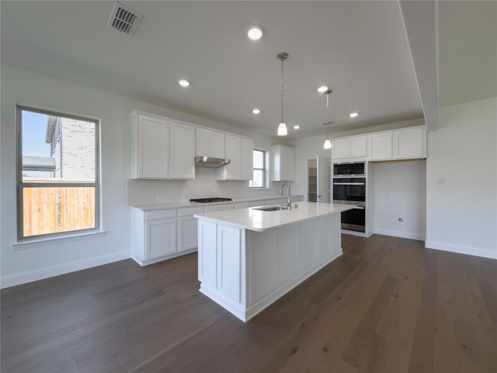 608 Tenor Drive Forney, TX 75126 - Photo 6 of 20 Kitchen