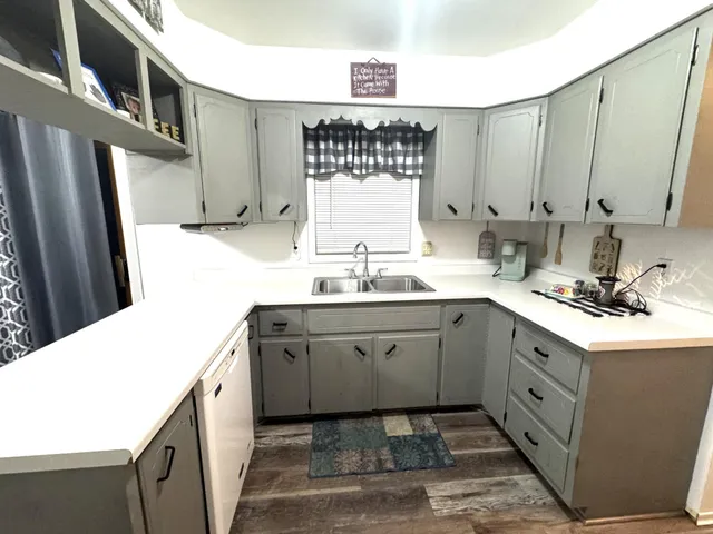 $210,000 | 1210 Greenwood Street East, Thief River Falls, MN 56701