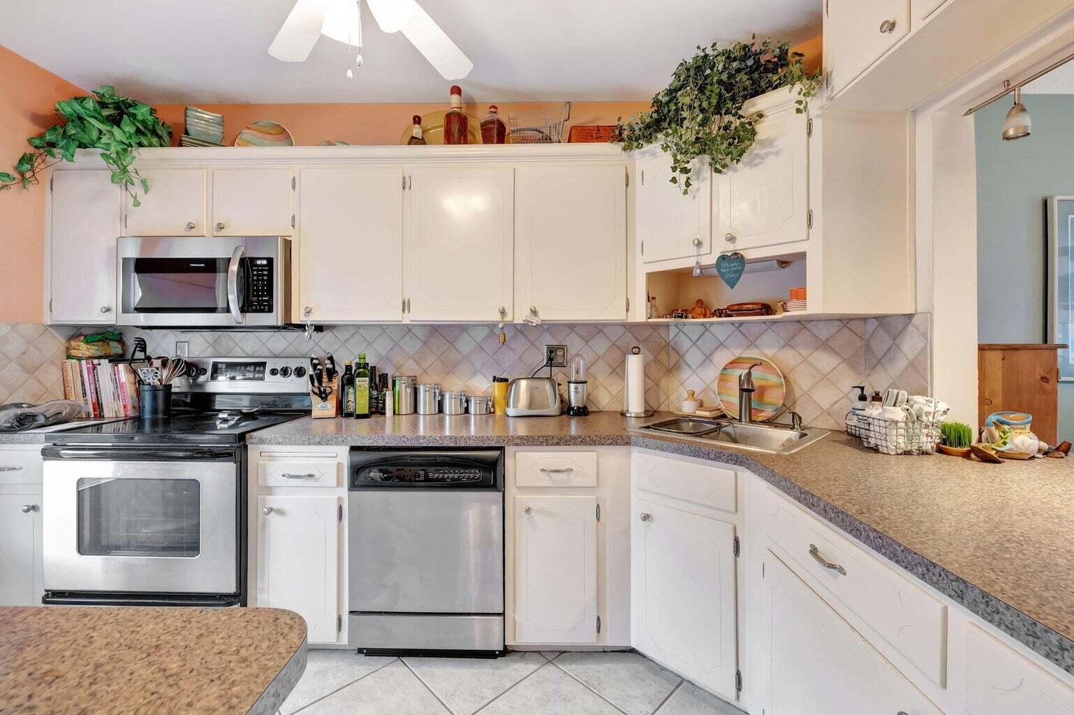 900 Southwest 12th Street, Unit 108 Fort Lauderdale, FL 33315 - Photo 6 of 37 20241204053354703808000000-o