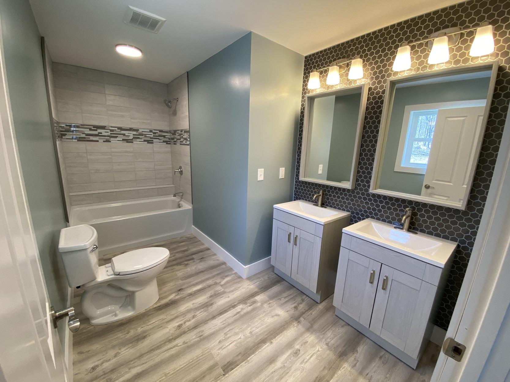 929 East Ridge Road Cornville, ME 04976 - Photo 17 of 31 15 - Master BA