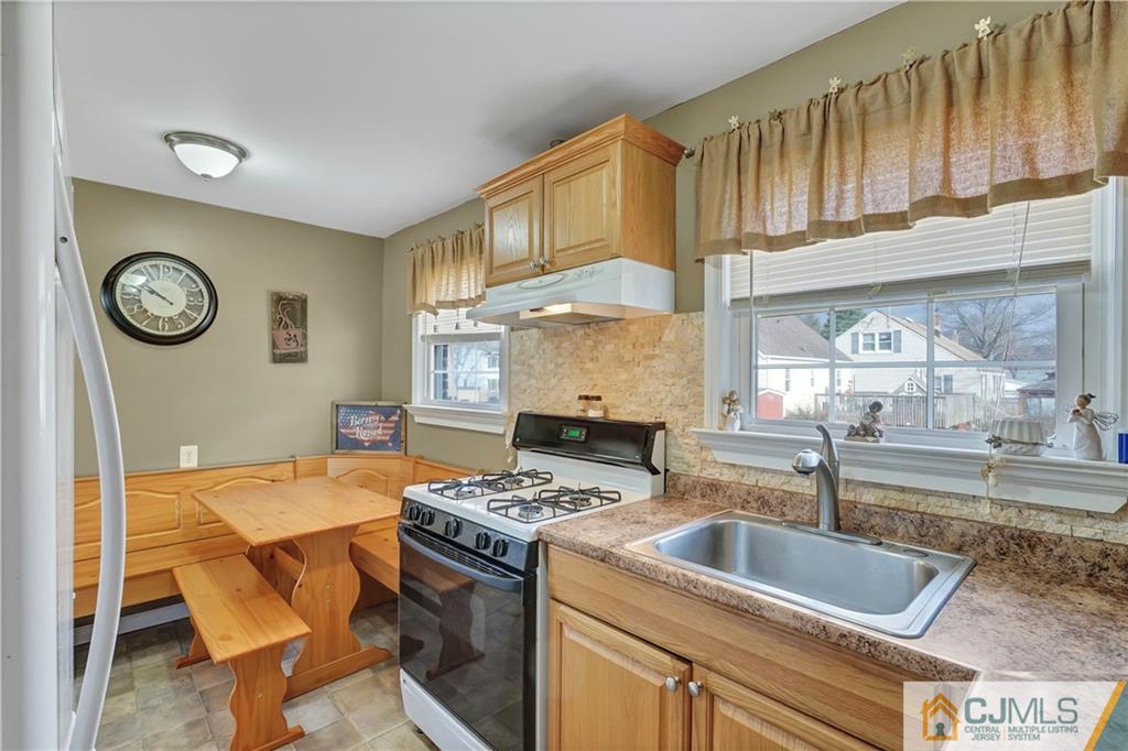 407 Walnut Street Middlesex, NJ 08846 - Photo 7 of 18 Gallery Image 7