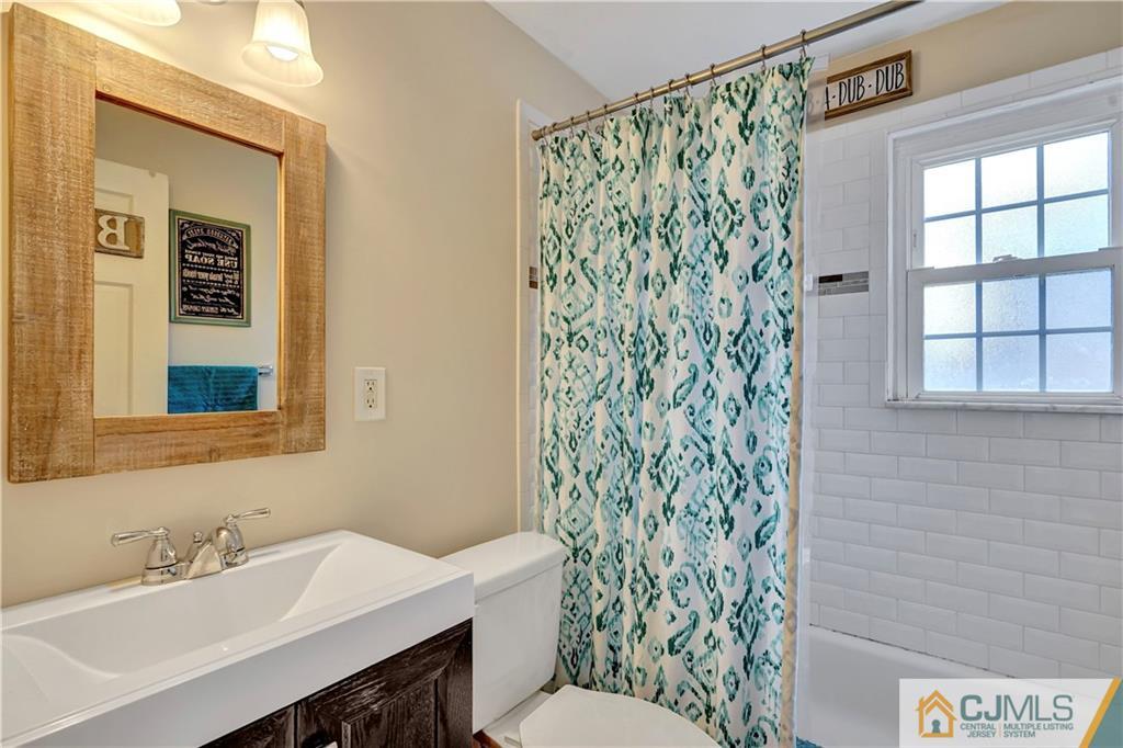 407 Walnut Street Middlesex, NJ 08846 - Photo 10 of 18 Gallery Image 10