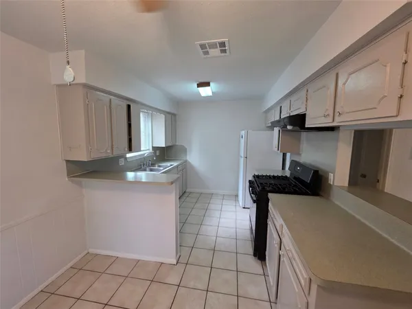$2,100 | 3414 Bristlecone Trail, Spring, TX 77380