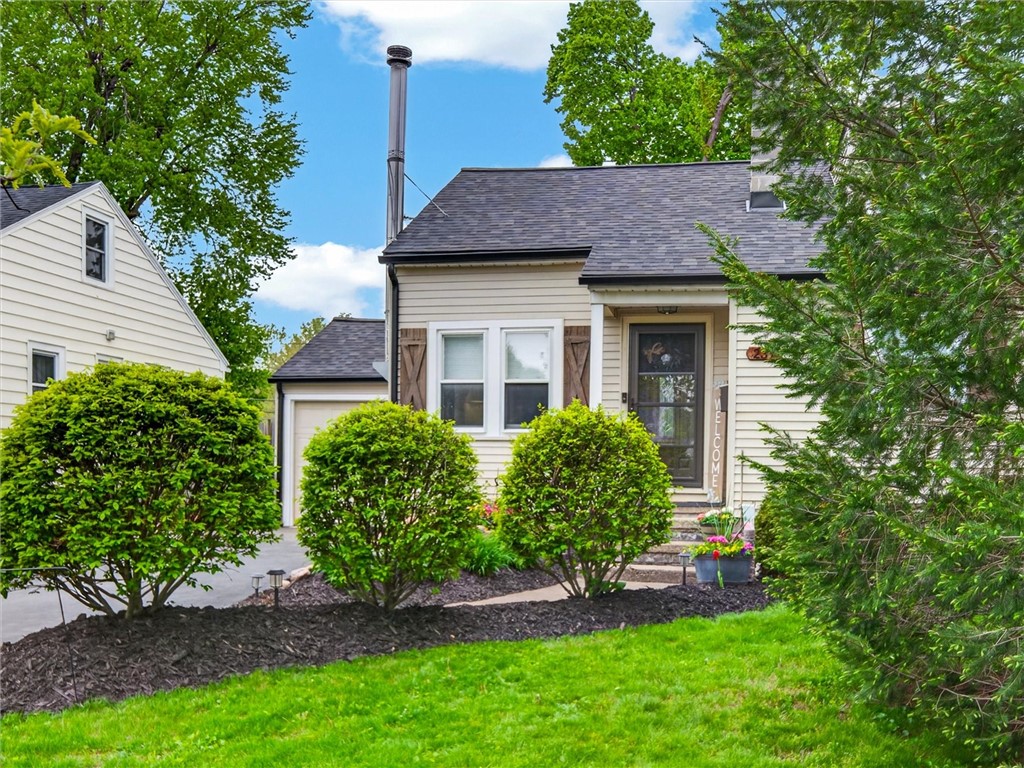 237 Nantucket Road Greece, NY 14626 - Photo 3 of 29