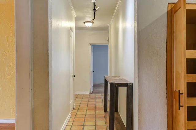 $2,800 | 2305 18th Street, Unit FRONT, Lubbock, TX 79401