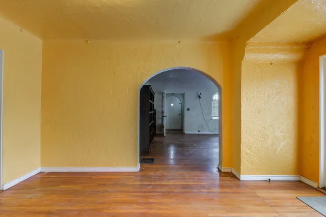 $2,800 | 2305 18th Street, Unit FRONT, Lubbock, TX 79401