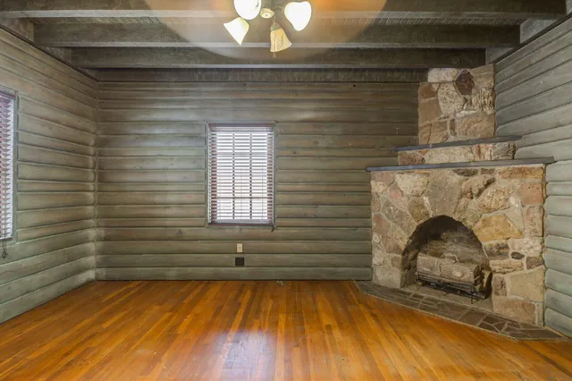 $2,800 | 2305 18th Street, Unit FRONT, Lubbock, TX 79401