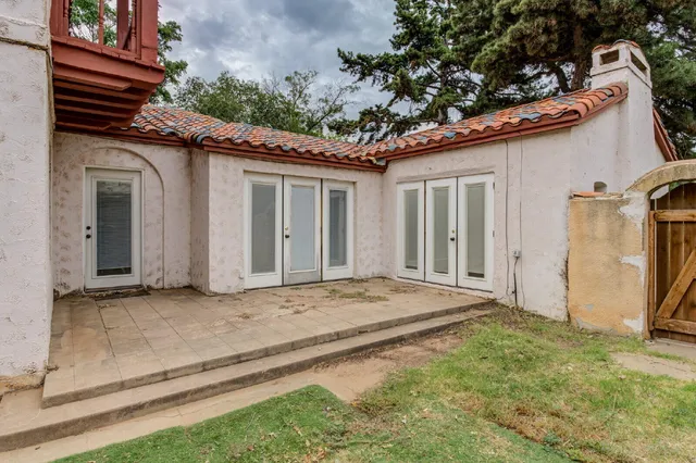 $2,800 | 2305 18th Street, Unit FRONT, Lubbock, TX 79401