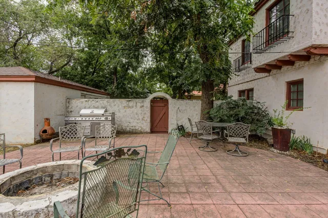 $2,800 | 2305 18th Street, Unit FRONT, Lubbock, TX 79401