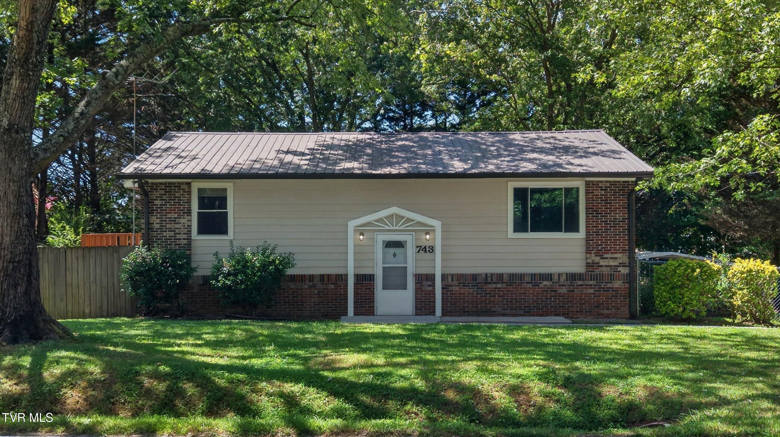 743 Jaybird Road Morristown, TN 37814 - Photo 1 of 36 001-743JaybirdRoad-Morristown-TN-37814-S