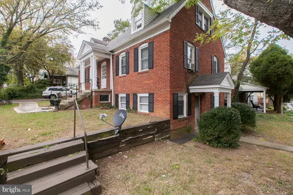 $1,500 | 908 Prospect Street, Unit 4, Takoma Park, MD 20912