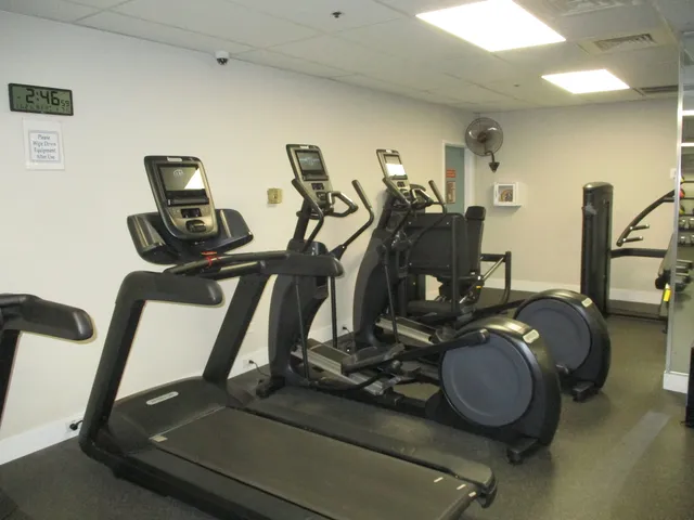 $400,000 | 40 East 9th Street, Unit 1310C, Chicago, IL 60605