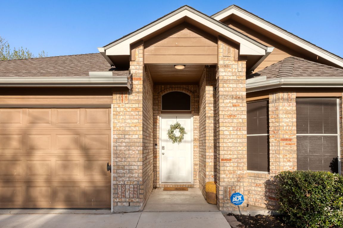 409 Lydia Lane Thrall, TX 76578 - Photo 2 of 39