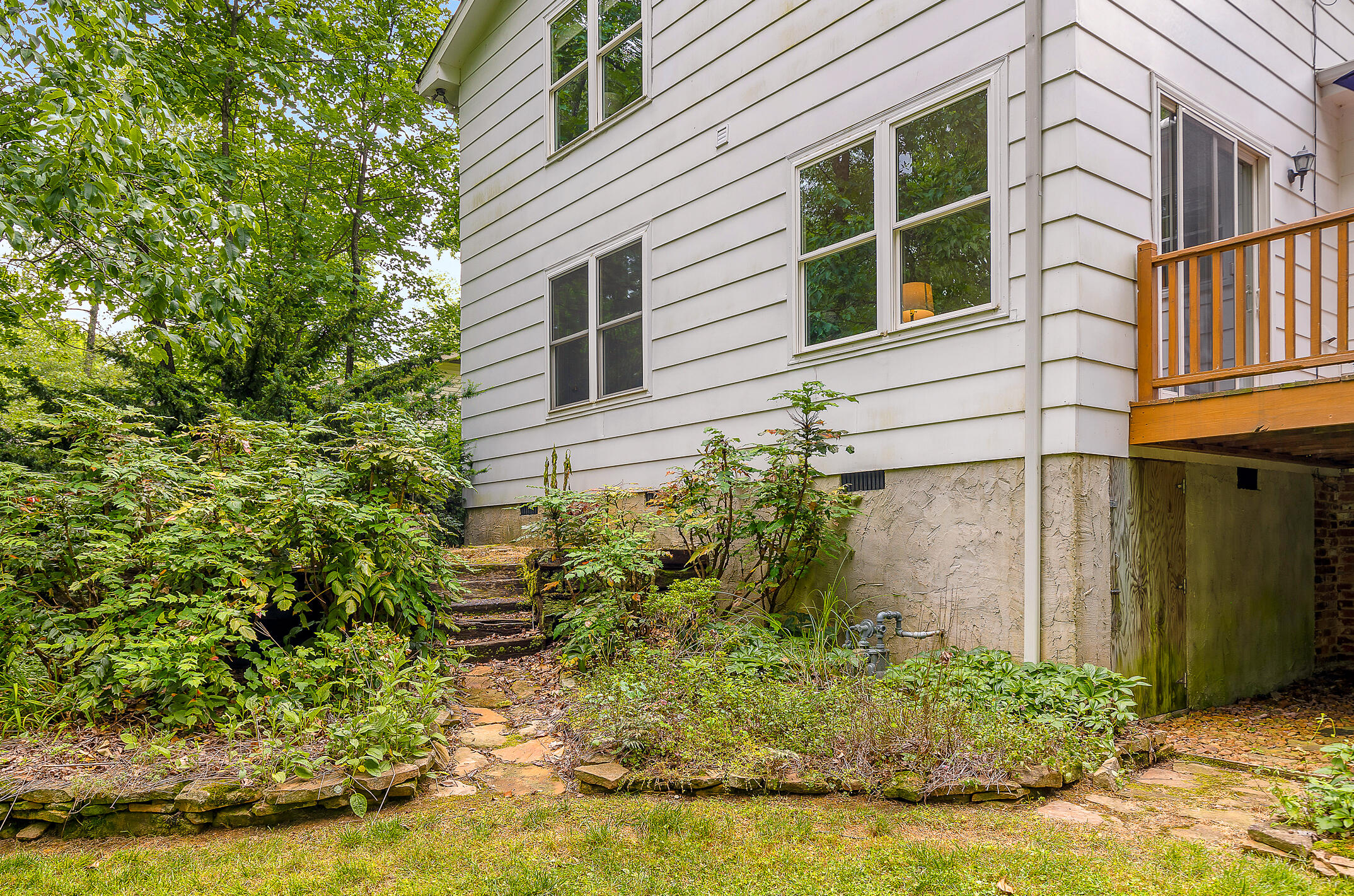 1112 Crown Point Road West Signal Mountain, TN 37377 - Photo 26 of 46 CrownPoint-8