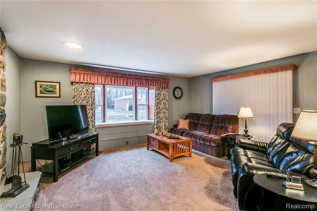 11585 Rynn Road Emmett, MI 48022 - Photo 10 of 28 11585 Rynn-18.JPG