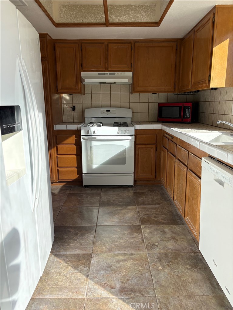 1620 East Lingard Street Lancaster, CA 93535 - Photo 5 of 10