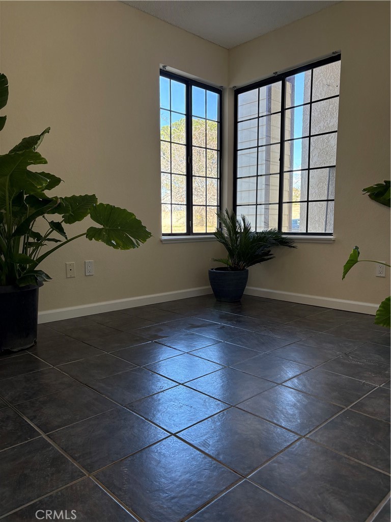 1620 East Lingard Street Lancaster, CA 93535 - Photo 8 of 10