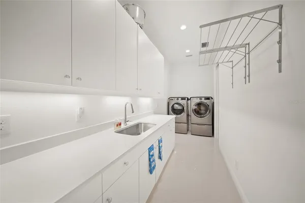 $2,750,000 | 16404 Cornwall Lane, Bradenton, FL 34202