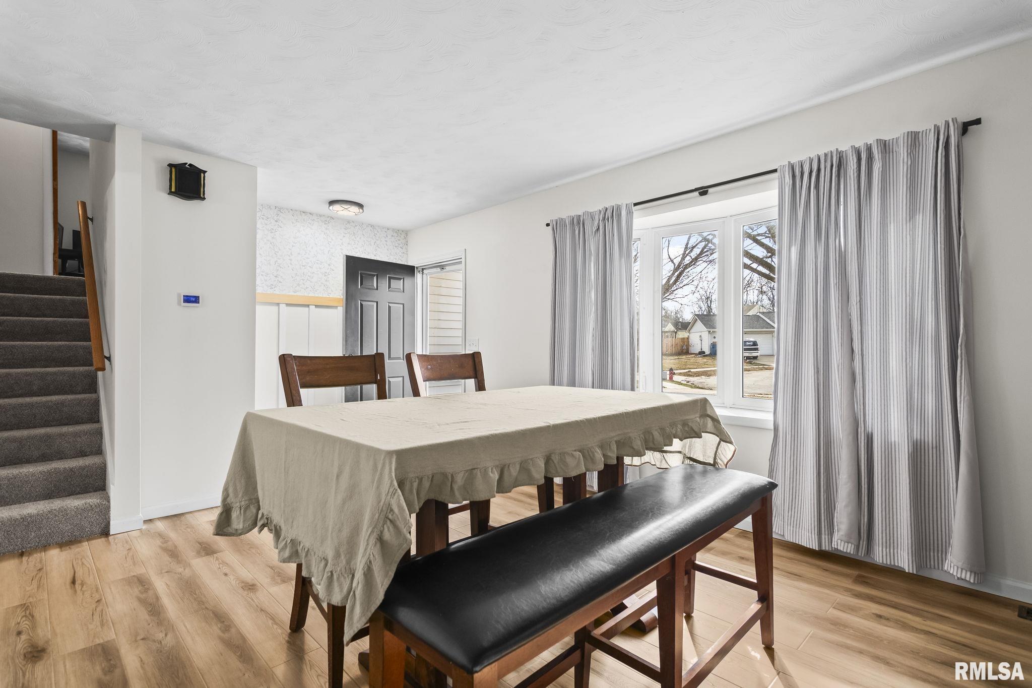 1386 Valley Drive Springfield, IL 62702 - Photo 14 of 41