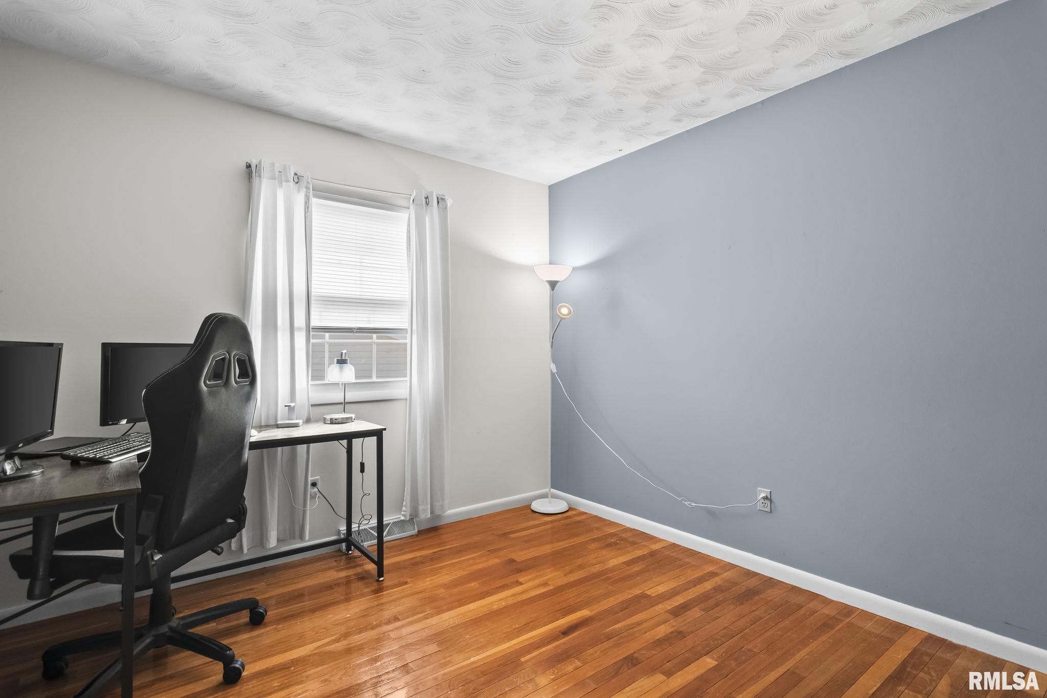 1386 Valley Drive Springfield, IL 62702 - Photo 22 of 41