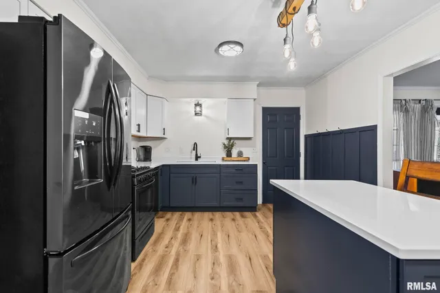 $239,900 | 1386 Valley Drive, Springfield, IL 62702