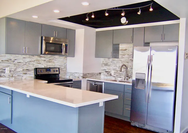 $166,000 | 4750 North Central Avenue, Unit N6, Phoenix, AZ 85012