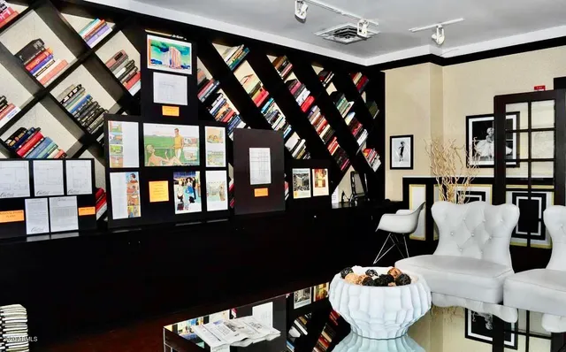 $166,000 | 4750 North Central Avenue, Unit N6, Phoenix, AZ 85012