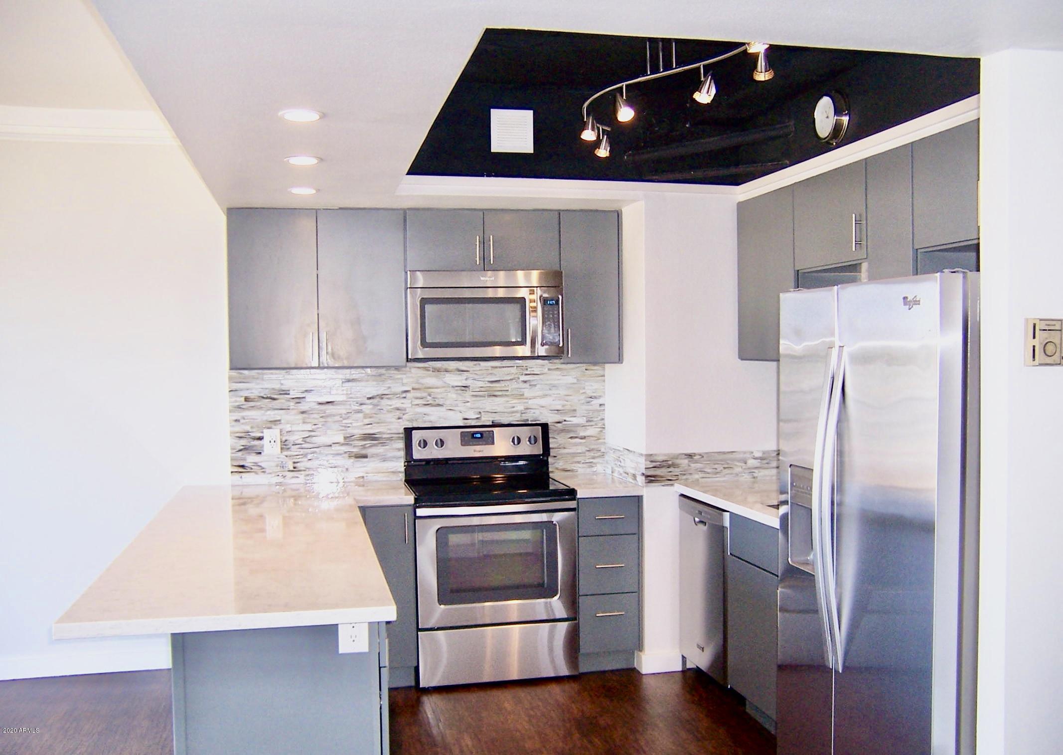 4750 North Central Avenue, Unit N6 Phoenix, AZ 85012 - Photo 3 of 36 4750 N CENTRAL Avenue, N6