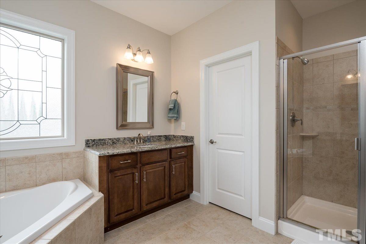 1405 Rodessa Run Raleigh, NC 27607 - Photo 14 of 19