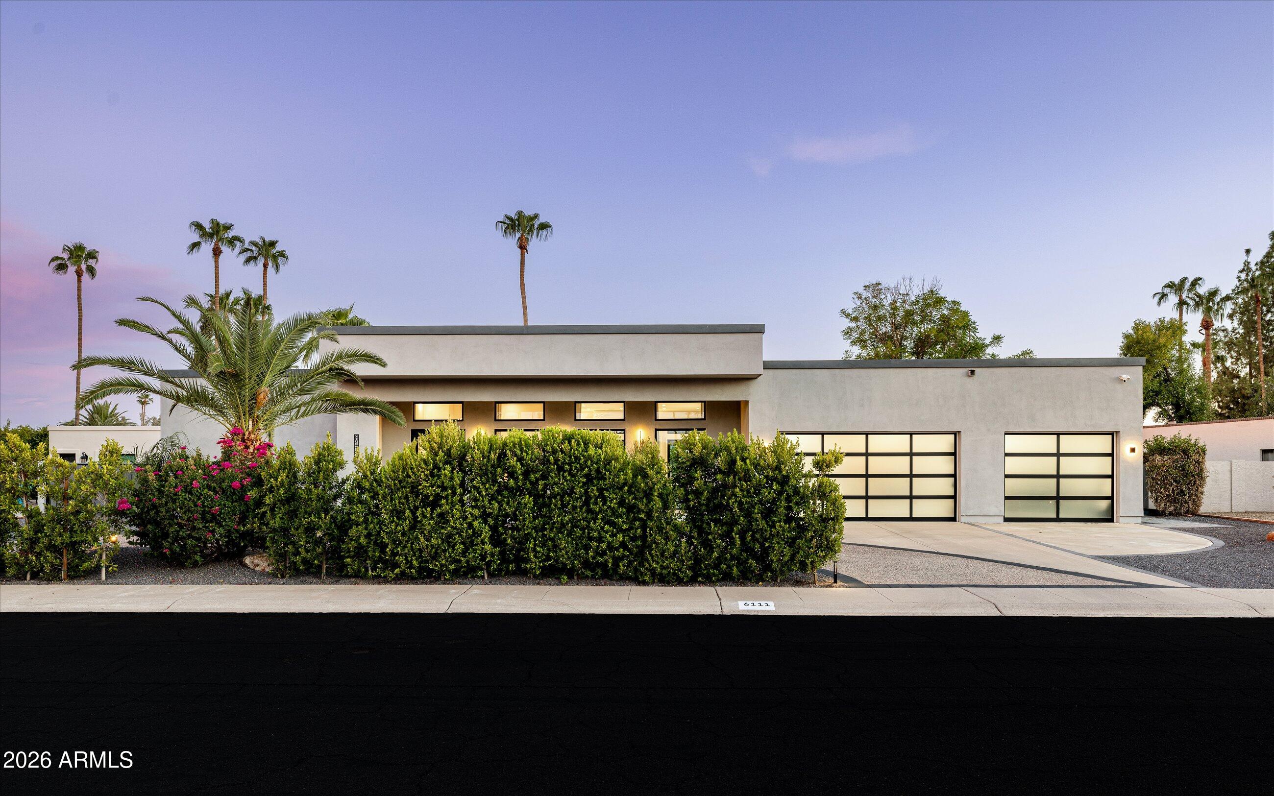 6111 East Hearn Road Scottsdale, AZ 85254 - Photo 2 of 40 Private Hedge
