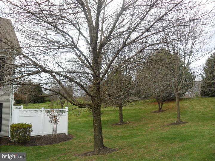 100 Coburn Road Pennington, NJ 08534 - Photo 4 of 18 Exterior Back