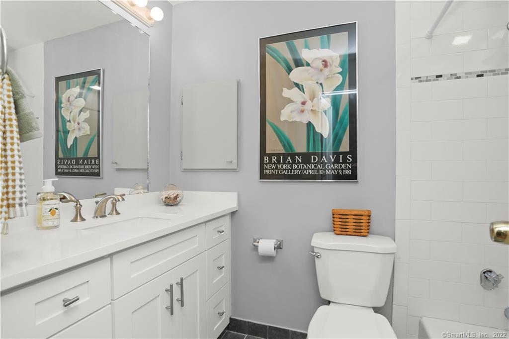 245 Unquowa Road, Unit 129 Fairfield, CT 06824 - Photo 19 of 38