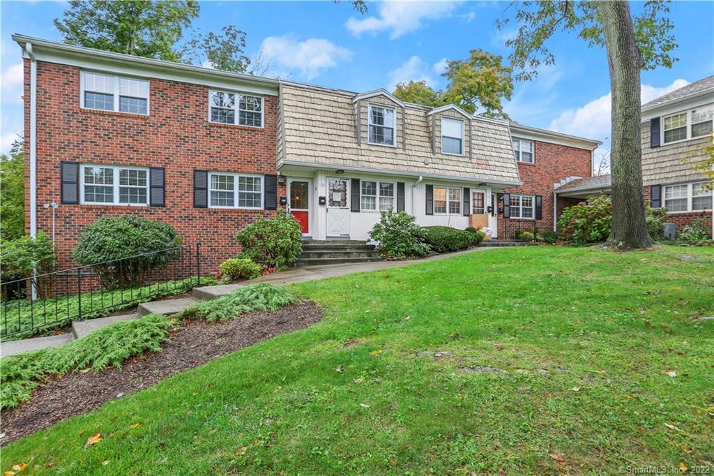 245 Unquowa Road, Unit 129 Fairfield, CT 06824 - Photo 2 of 38