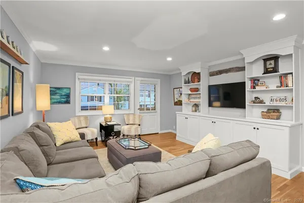 $4,200 | 245 Unquowa Road, Unit 129, Fairfield, CT 06824