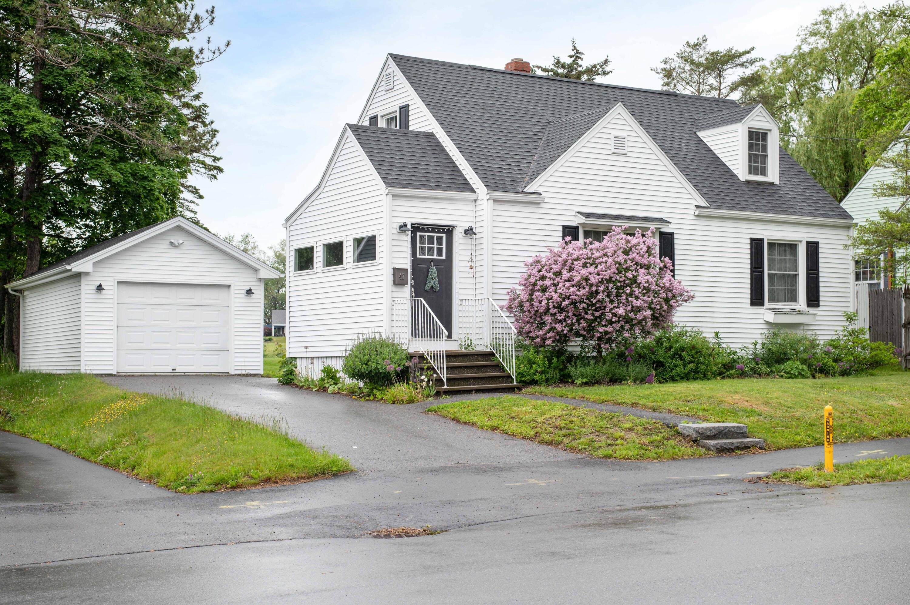 47 Crestmont Road Bangor, ME 04401 - Photo 1 of 29 Crestmont-1