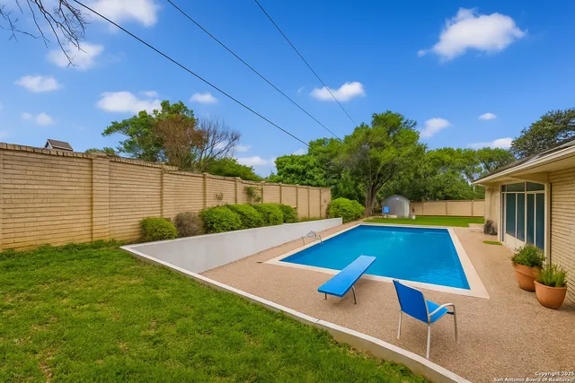 $450,000 | 5922 Winterhaven Drive, Windcrest, TX 78239