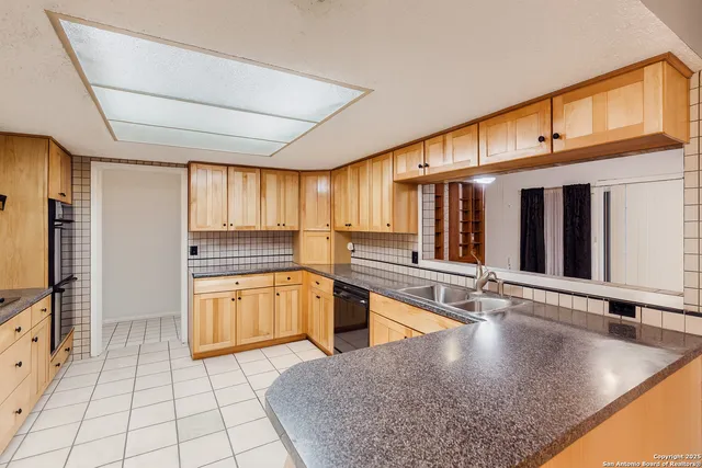 $450,000 | 5922 Winterhaven Drive, Windcrest, TX 78239