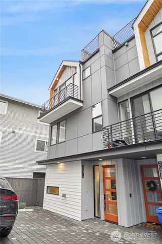 $4,500 | 2037 Northwest 61st Street, Unit A, Seattle, WA 98107